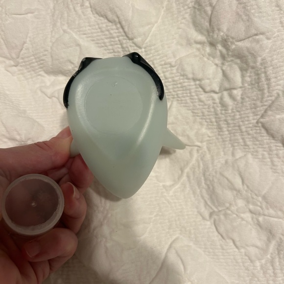 The Pigeon Needs a Bath Book by Mo Willems - Picture 5 of 7